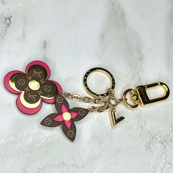 EUC Louis Vuitton Porto Cle Blooming Flower Key Chain Bag Charm - Picture 3 of 16